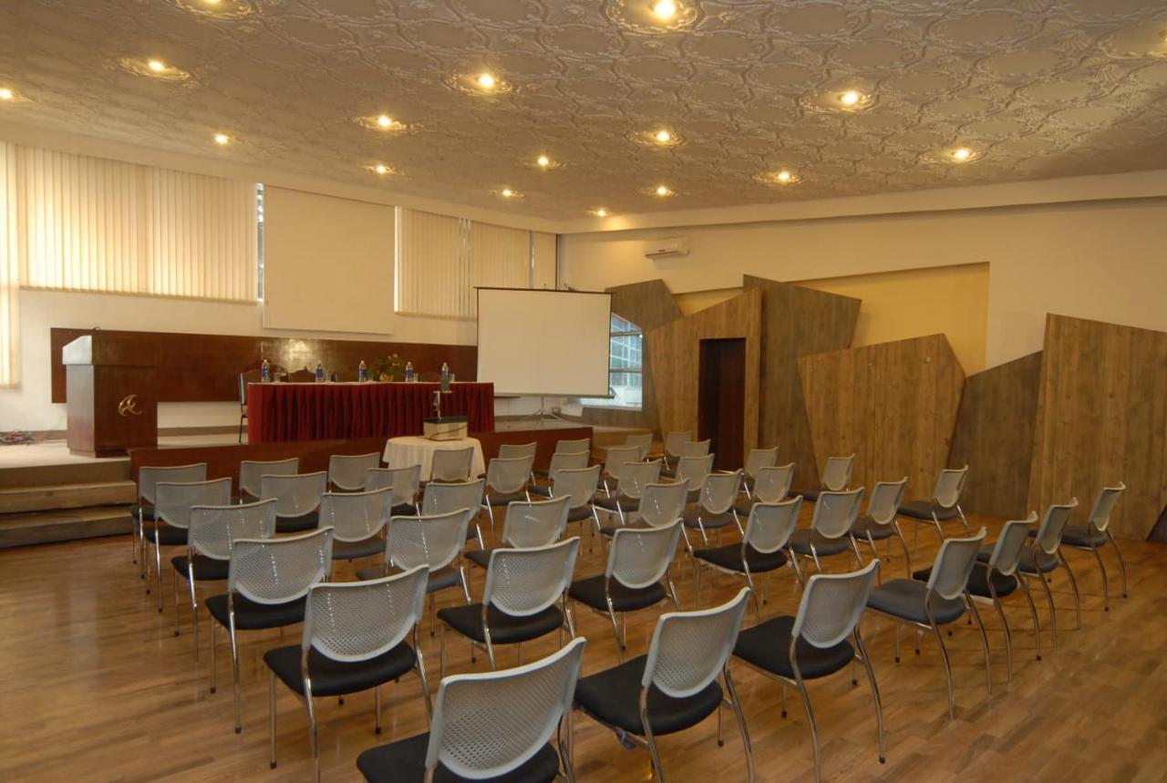 Hotel Arif Castle, Нейнитал Екстериор снимка