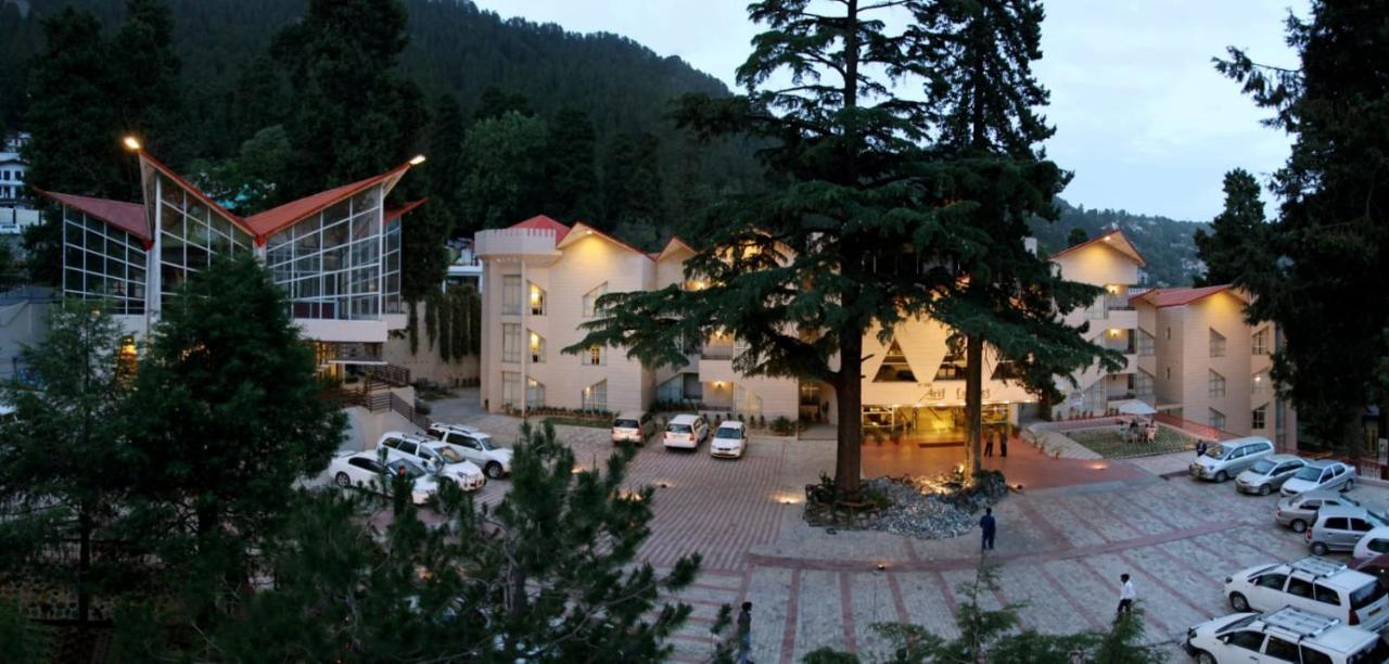 Hotel Arif Castle, Нейнитал Екстериор снимка
